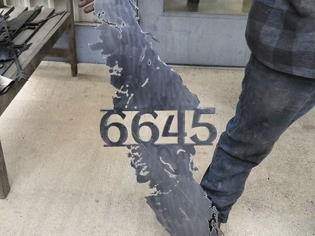 Address Signs Find the perfect address for your home with our wide variety of address signs